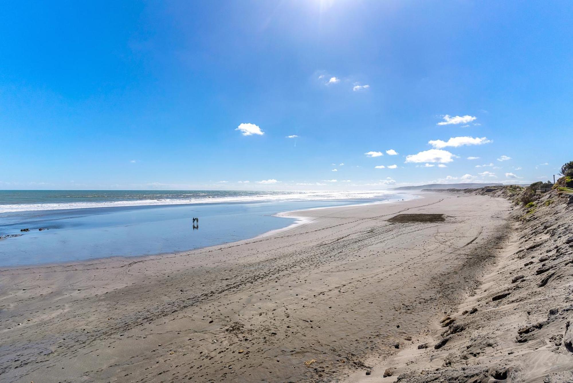 Port Waikato Holiday Park Екстер'єр фото