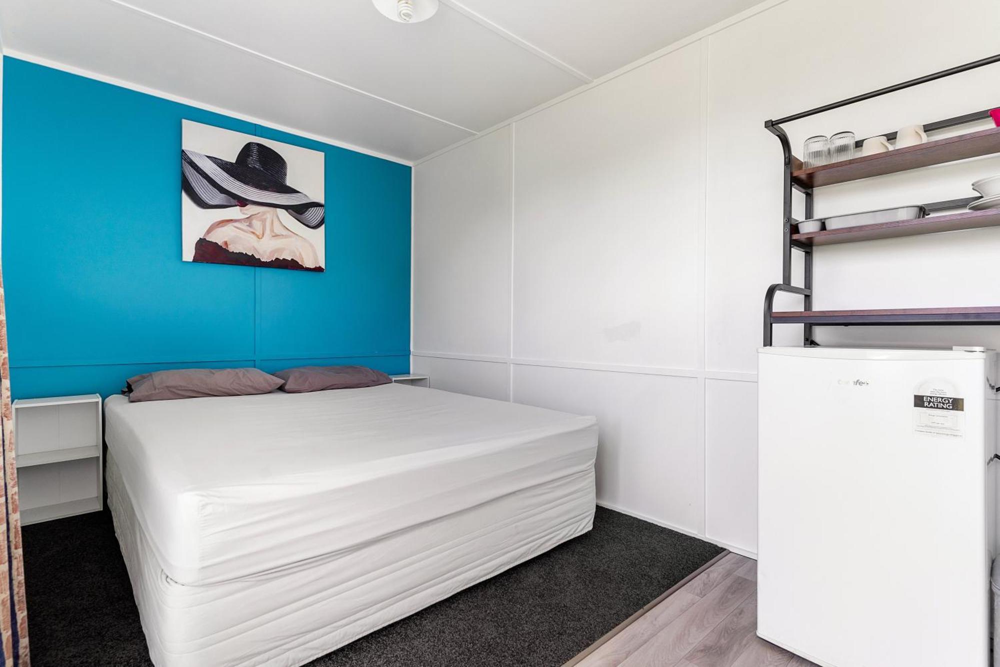 Port Waikato Holiday Park Екстер'єр фото